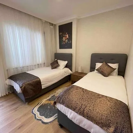 Excellant Flat 3+1 Near Fatih Mosque Apartment *