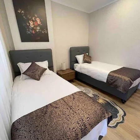 Apartment Excellant Flat 3+1 Near Fatih Mosque